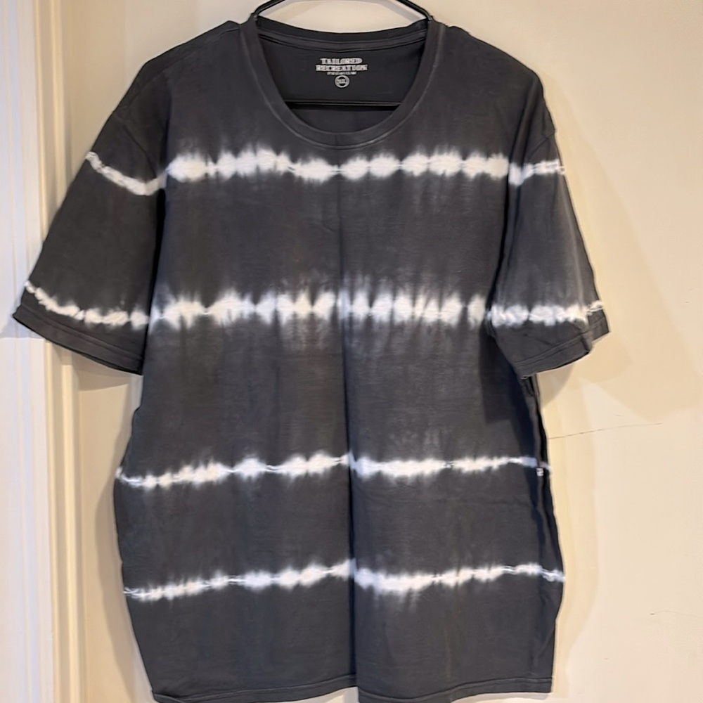 Loose fit XL like new (used look) used once